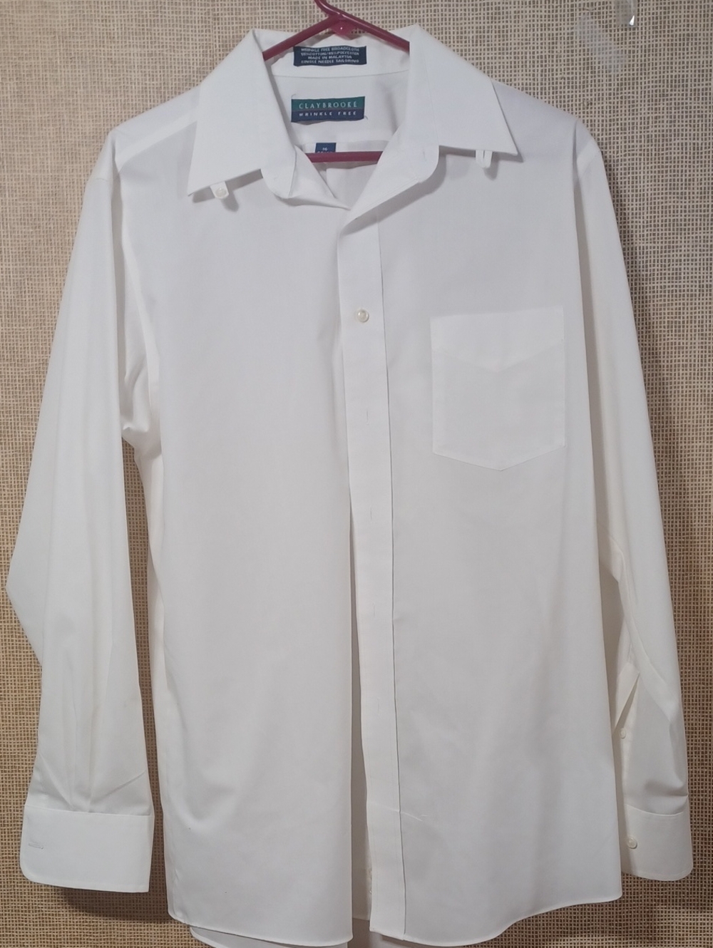 Claybrooke White Men's Long-Sleeve Dress Shirt with Chest Pocket
